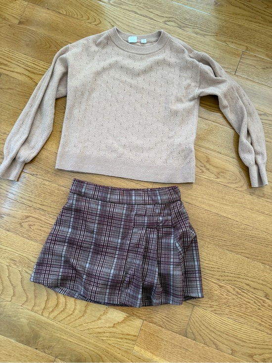GAP Sweaters - Gap Kids size L Crewneck Knit Sweater and Plaid Skort